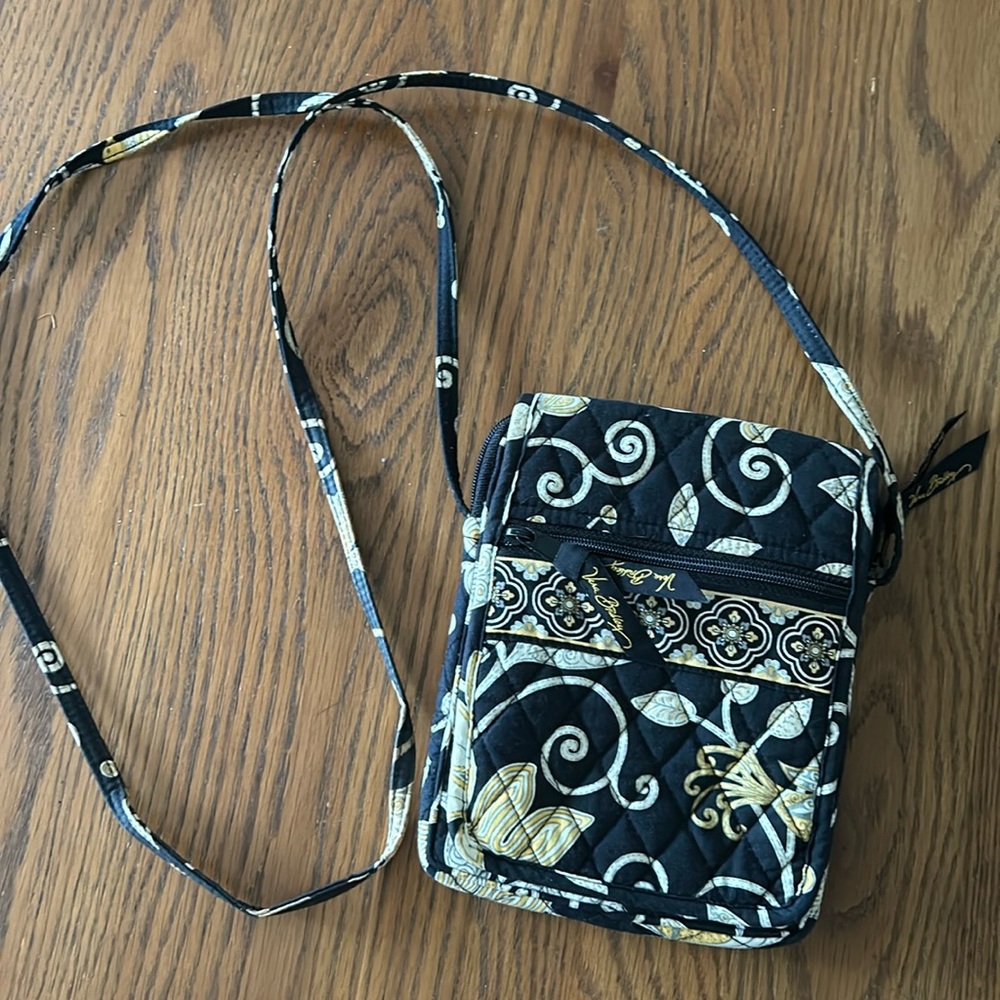 Vera Bradley Cross Body